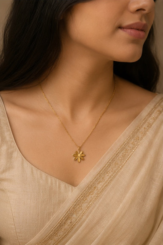 Gold petal flower