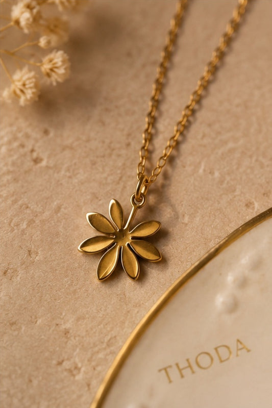 Gold petal flower
